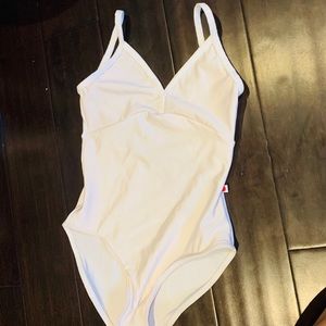 Brand new fully lined daria